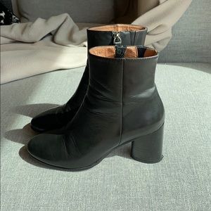 Leather ankle boots.